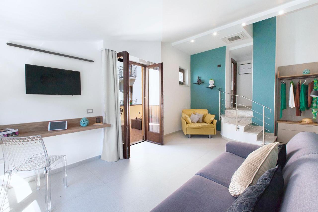 Estate4Home - Casa Cristina ซอร์เรนโต ภายนอก รูปภาพ
